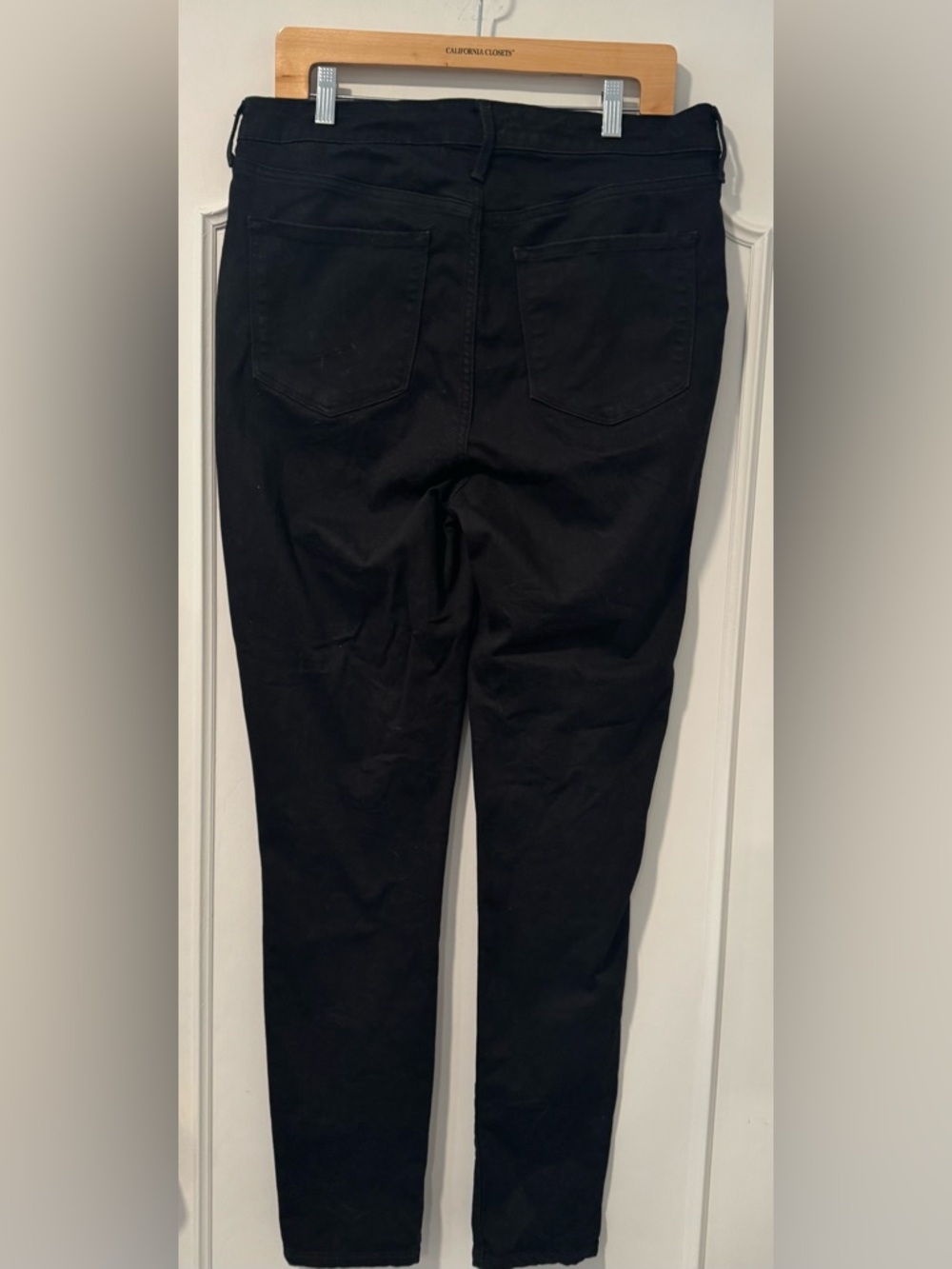Old Navy Women’s Rockstar Super Skinny Black Jeans - Size 14 Tall - Picture 2 of 4